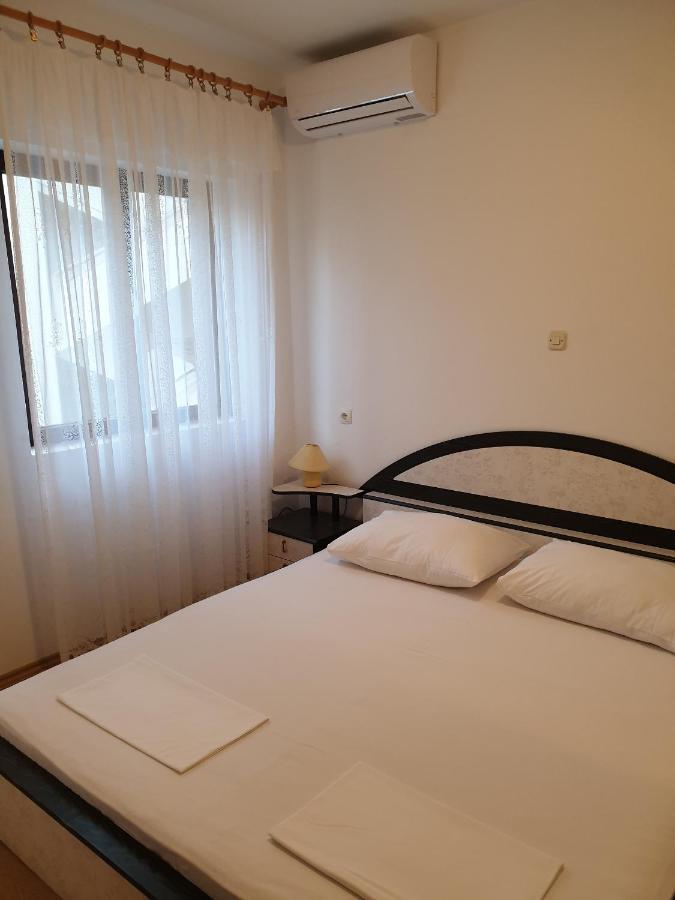 Apartments And Rooms With Parking Space Metajna, Pag - 4120 Exterior foto